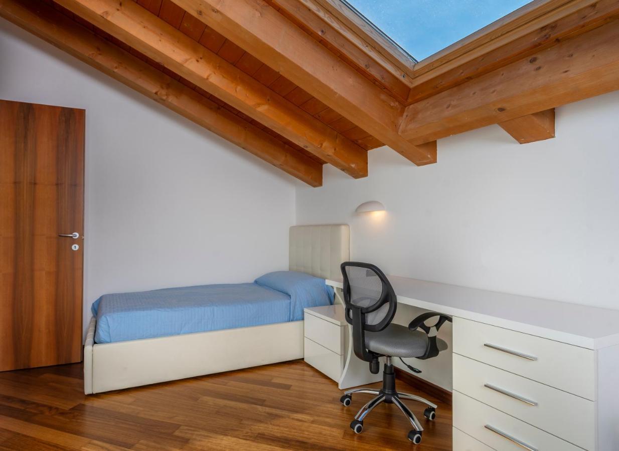 New Deal - Apt With Terrace, Jacuzzi & Netflix Palmanova Zewnętrze zdjęcie
