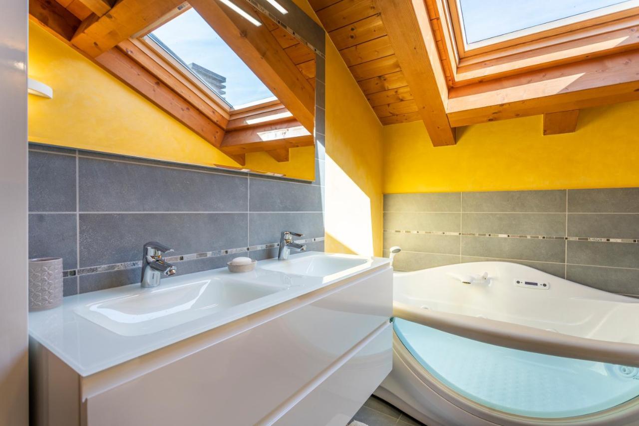 New Deal - Apt With Terrace, Jacuzzi & Netflix Palmanova Zewnętrze zdjęcie